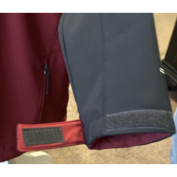Men's Omni Wind Maroon & Black Hooded Jacket in Size Large - Picture 3 of 10